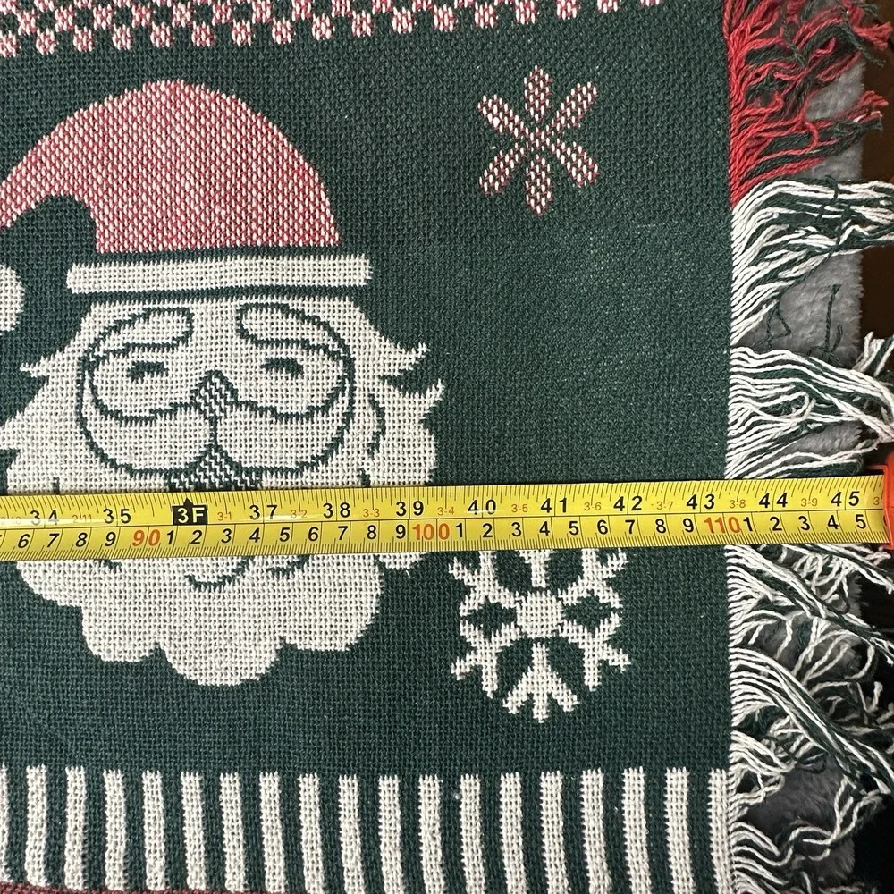 Vintage Tapestry Blanket 45x 58 Christmas Reversible Santa Fringed‎ Throw New